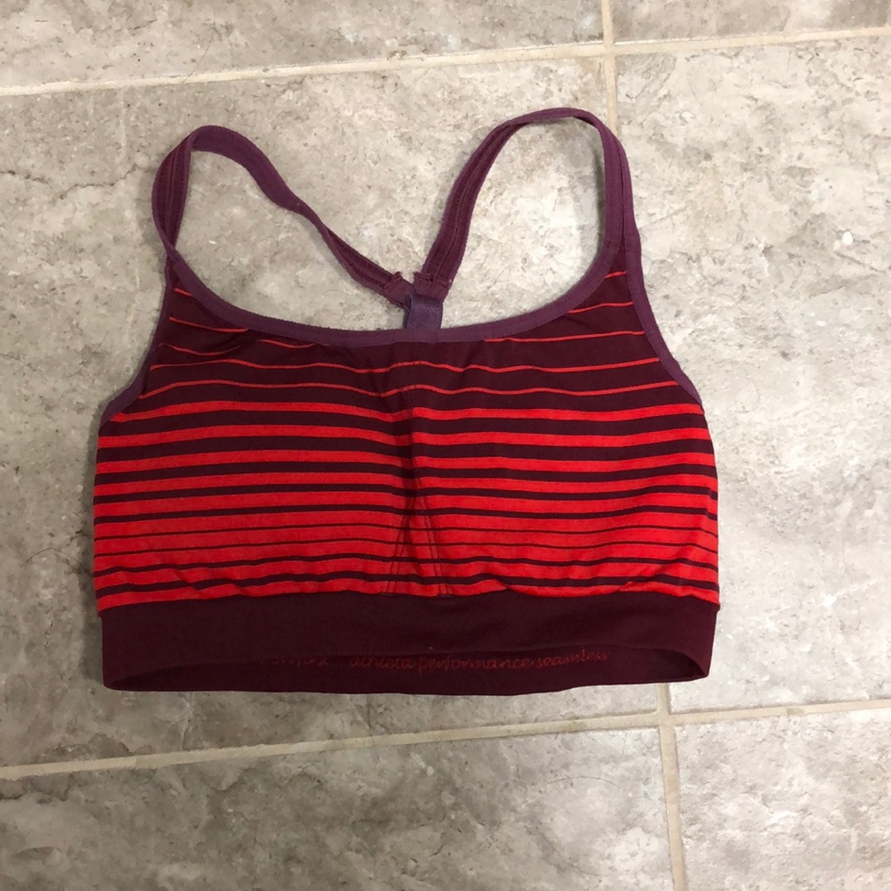 Athleta sports bra, size small